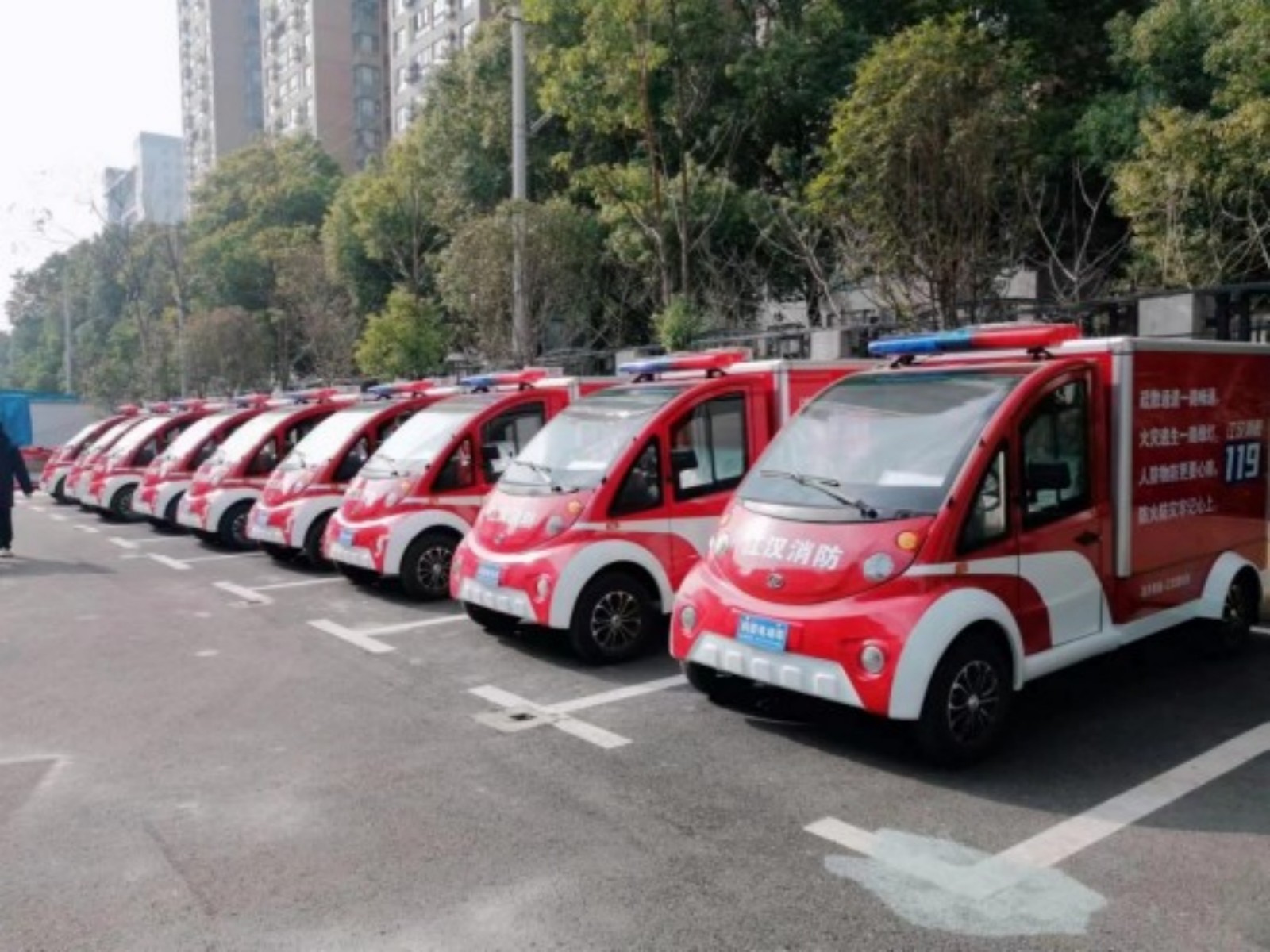 江汉应急采购消防车