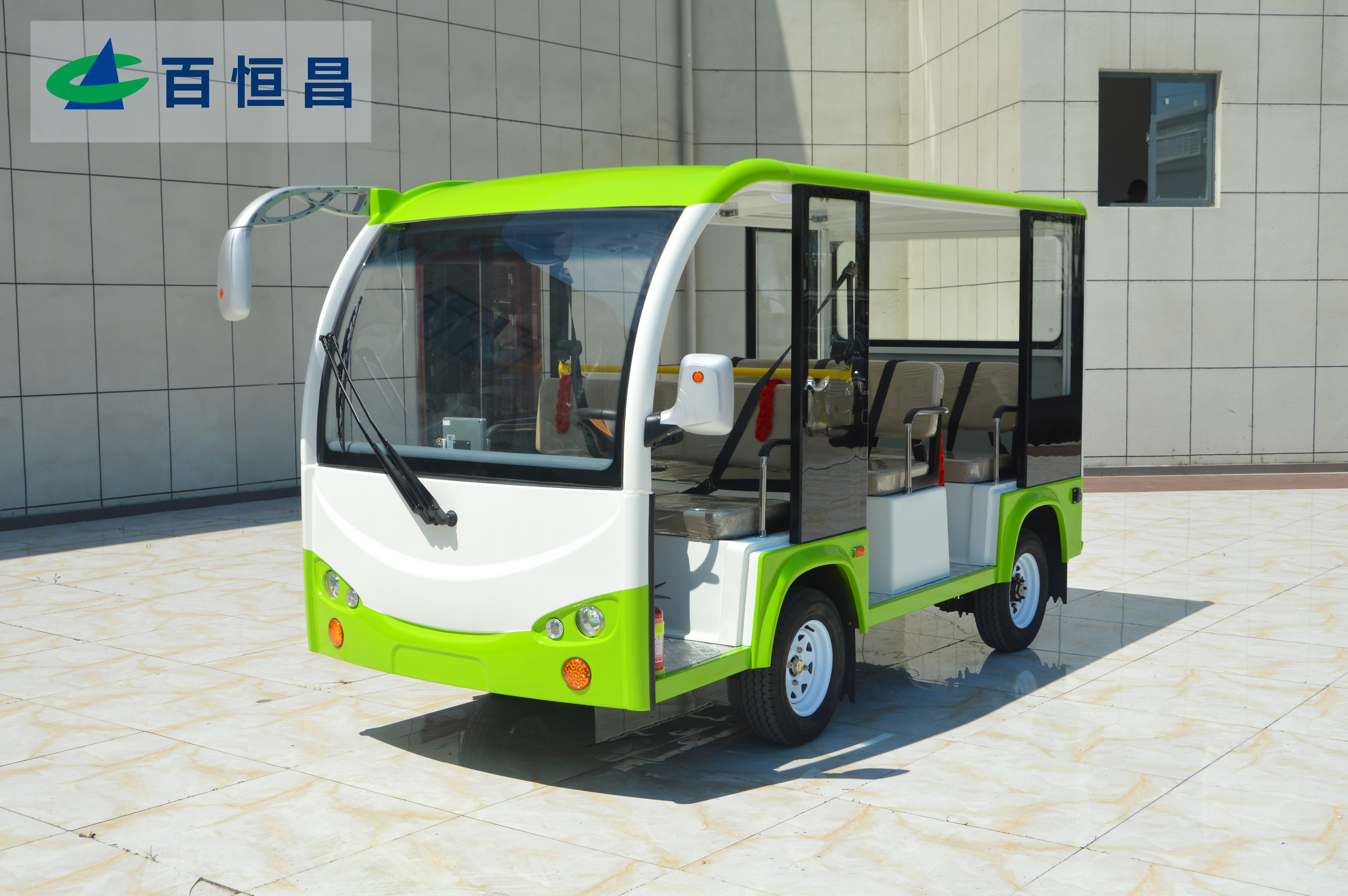 8座T敞开观光车 白绿色