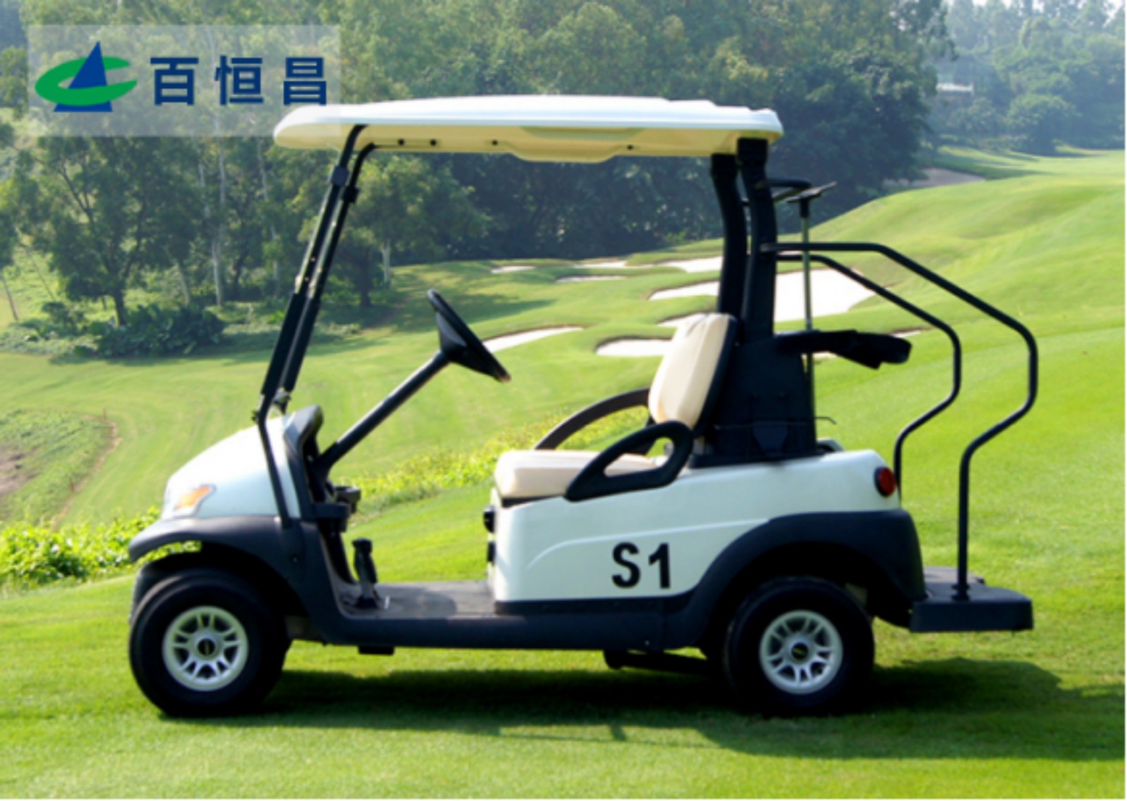2座高尔夫球车