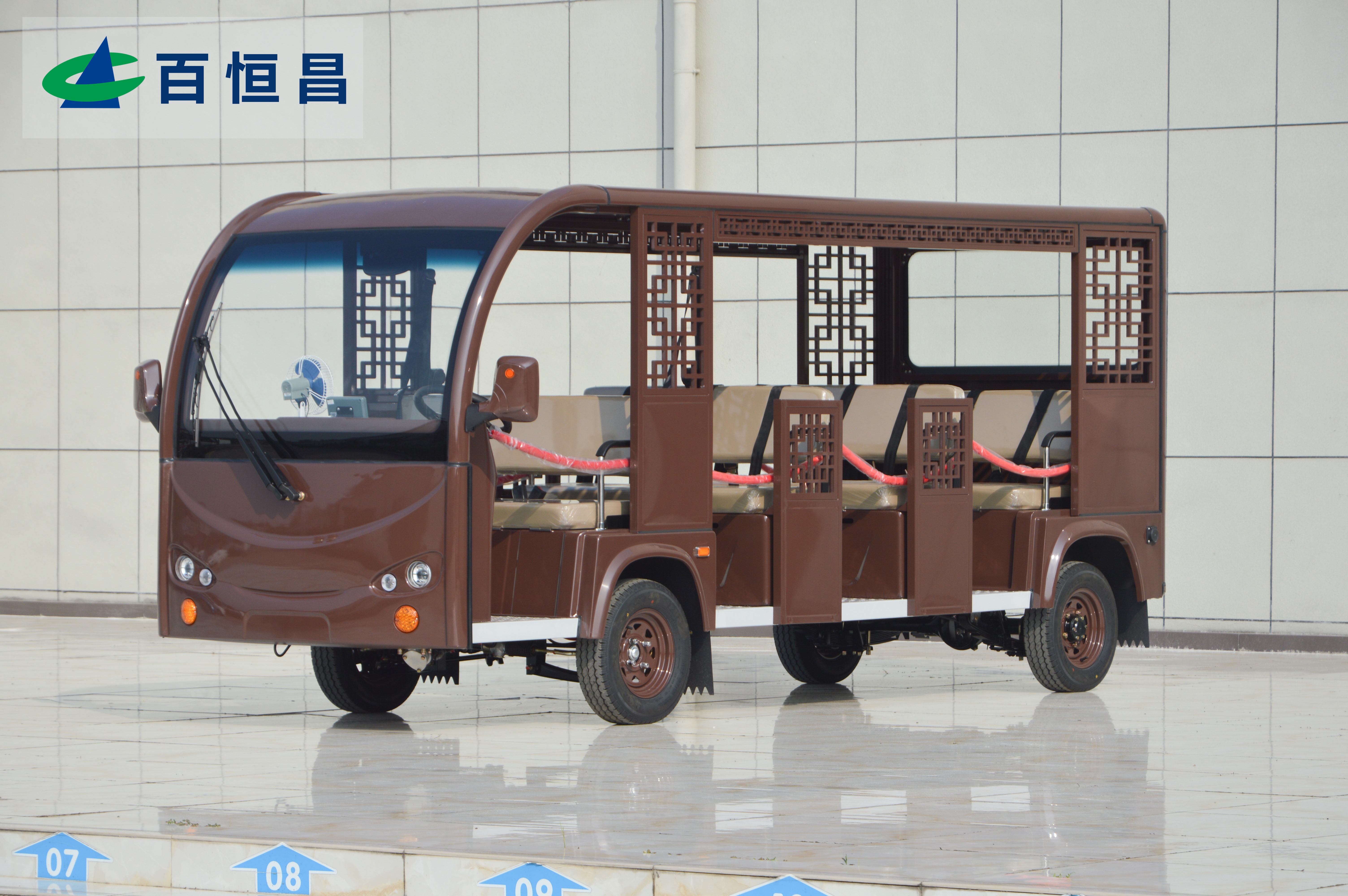 11座敞开观光车 仿古花纹