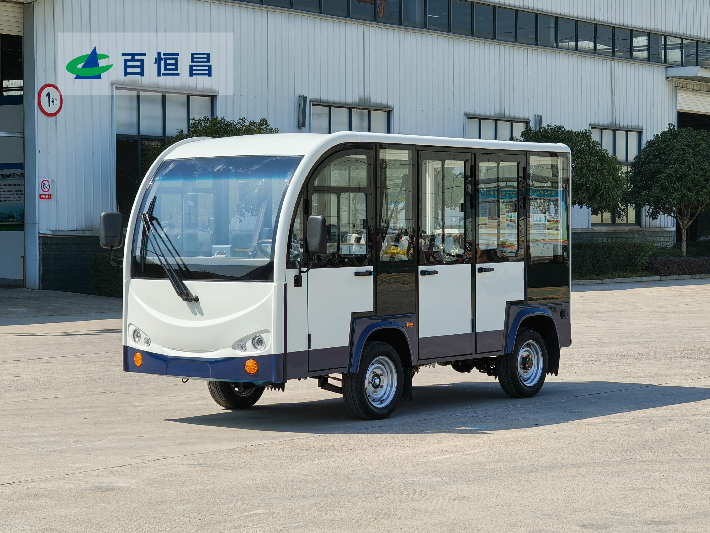 8座带门观光车 白警蓝色